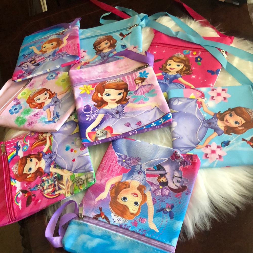 Bag For Kids - NWOT-8 bags - Very cute shoulder bag -Ribbon Handle with zip